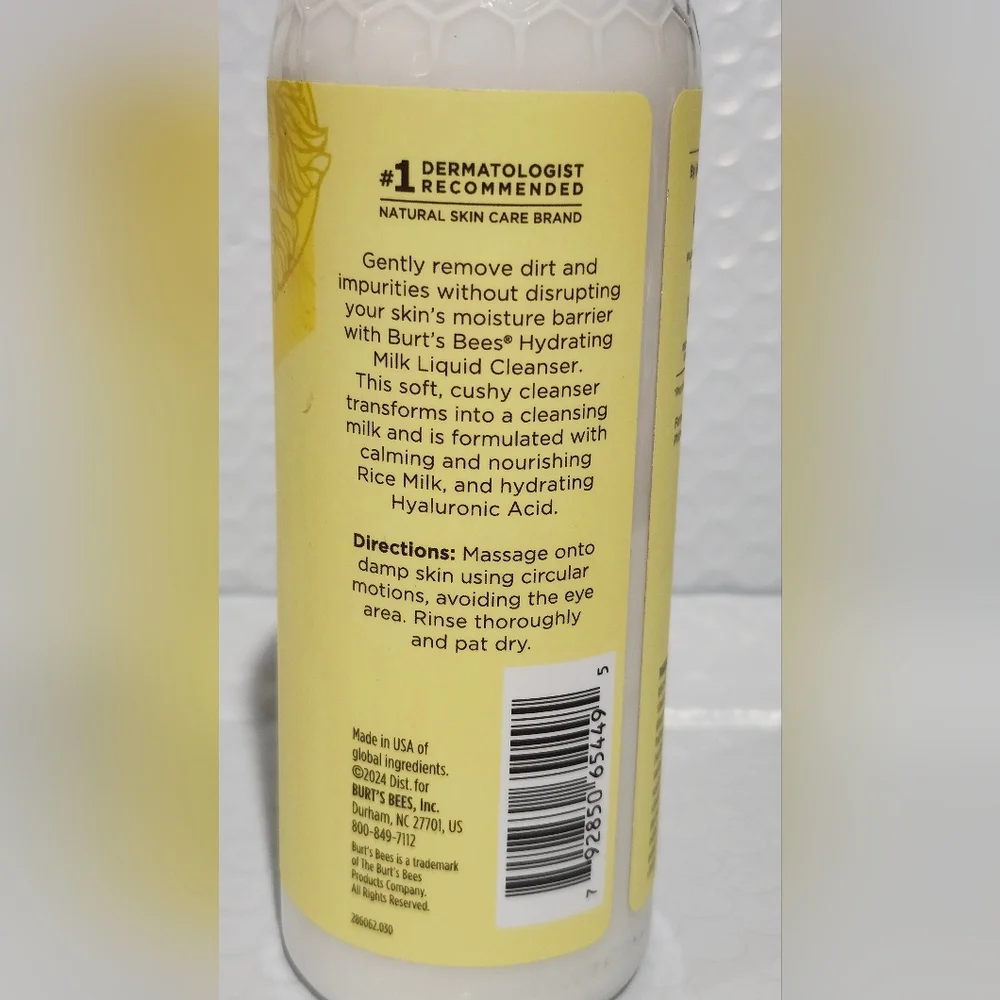 Burt's Bees Hydrating Milk Liquid Cleanser